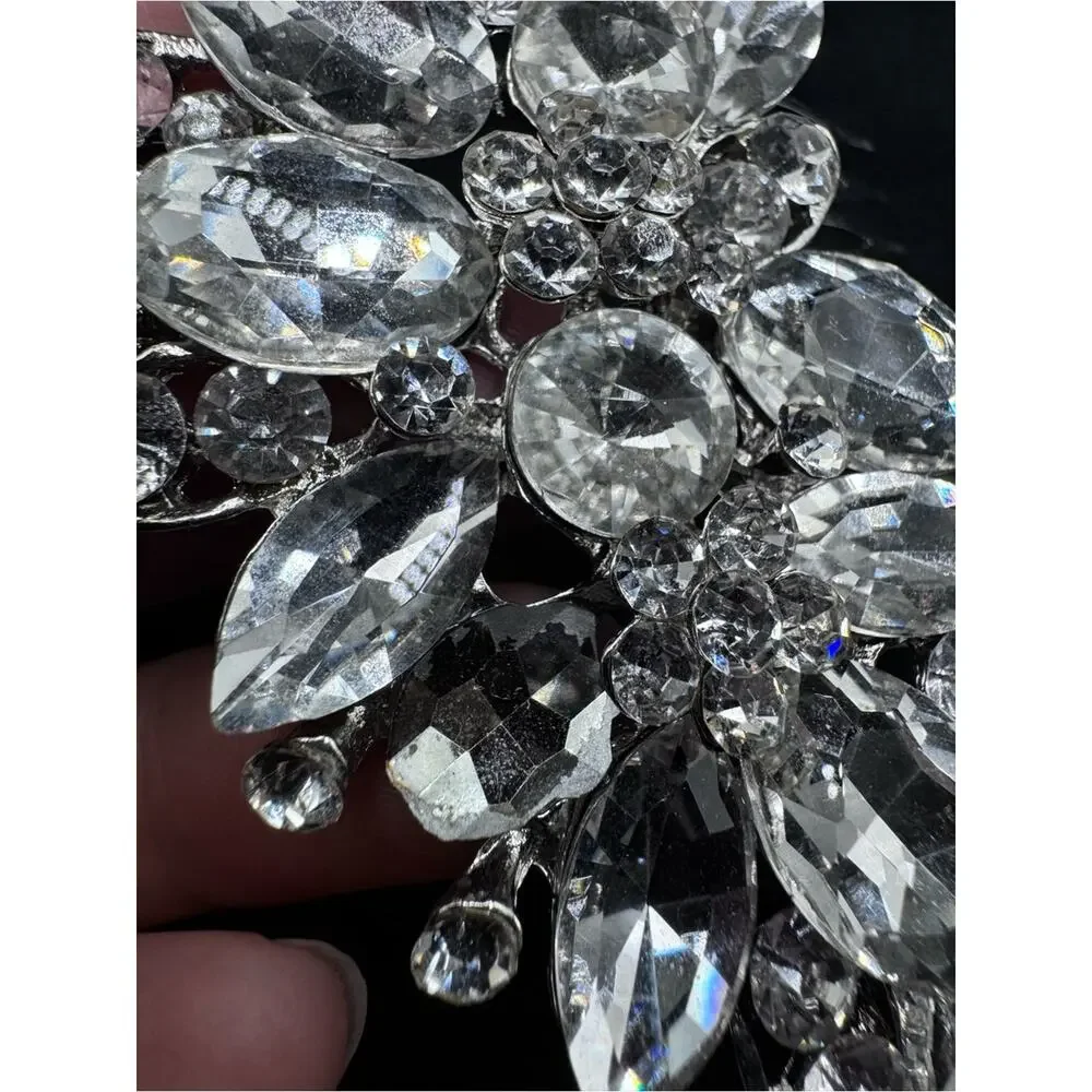 Crystal Rhinestone Bridal Prom Floral Silver Tone Elegant Hair Comb